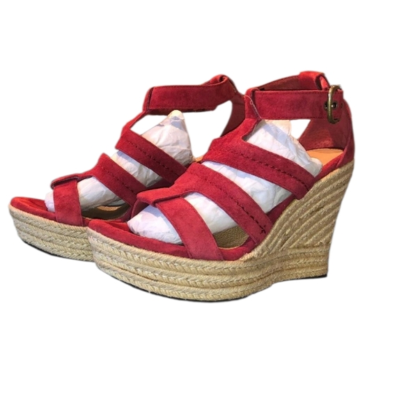 UGG Australia Lauri Wedge Red Espadrille suede Size
